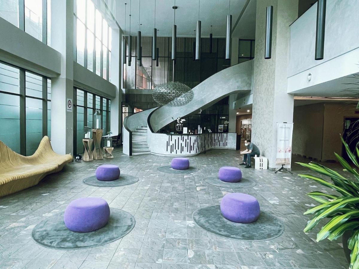 Q Damansara by Trillionz Hotel Petaling Jaya Luaran gambar